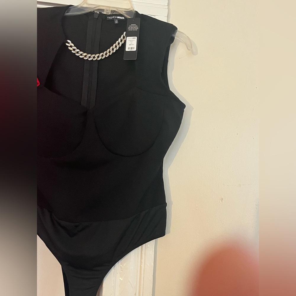 One piece jewel set